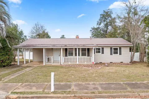 4274 2nd Ave, Marianna, FL 32446