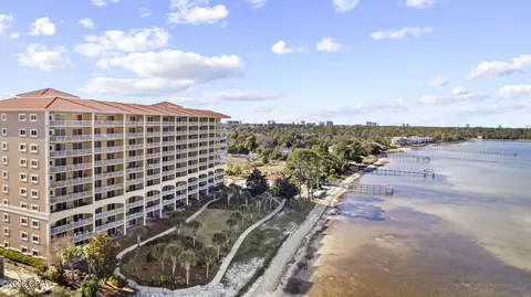 2400 Grandiflora Blvd #E 606, Panama City, FL 32408