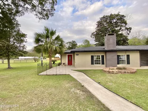 Exterior - 807 Maple St, Chipley, FL 32428 photo 7 of 26