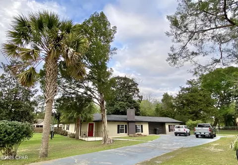 Exterior - 807 Maple St, Chipley, FL 32428 photo 3 of 26