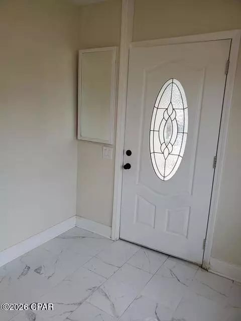 Entry Way - 807 Maple St, Chipley, FL 32428 photo 2 of 2