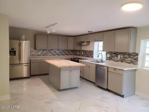 Kitchen - 807 Maple St, Chipley, FL 32428 photo 2 of 2