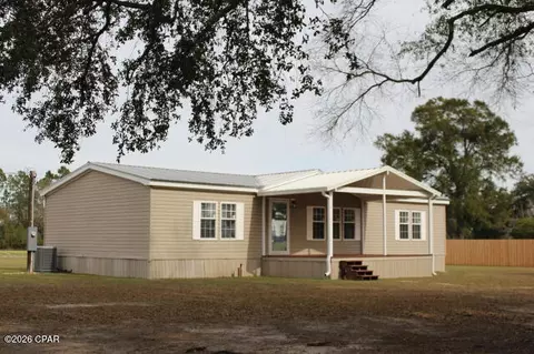 5008 3rd Ave, Malone, FL 32445 photo 2