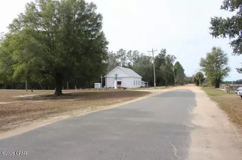 5008 3rd Ave, Malone, FL 32445 photo 5