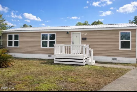 7332 Copenhagen Ln, Panama City, FL 32404