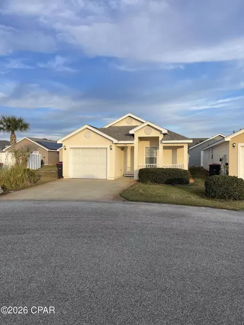 108 Beacon Ln, Panama City Beach, FL 32407