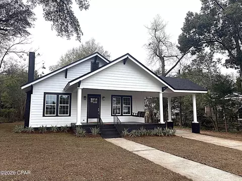 2995 Russ St, Marianna, FL 32446
