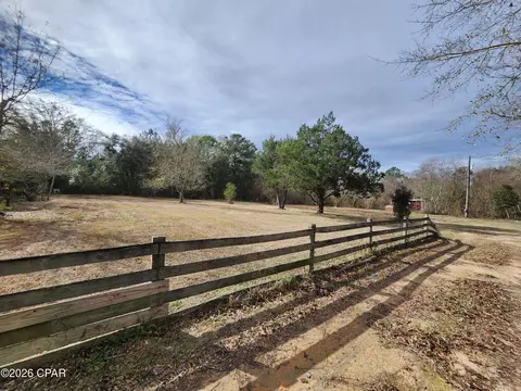 1237 Merry Acres Dr, Chipley, FL 32428 photo 2