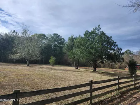 1237 Merry Acres Dr, Chipley, FL 32428