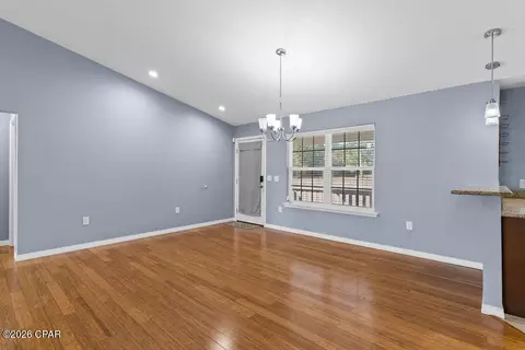 561 Lakepointe Dr, Chipley, FL 32428 photo 8