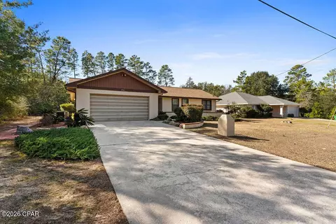 1945 Shenandoah Blvd, Chipley, FL 32428
