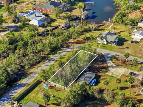 0000 Carolina Ave, Lynn Haven, FL 32444