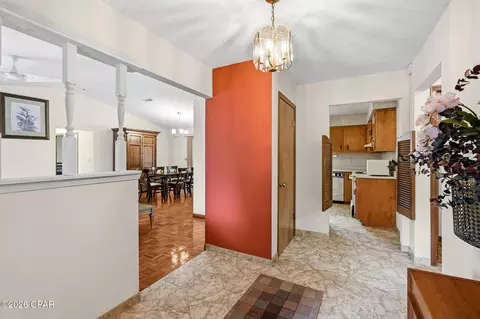 Entry Way - 3922 Vistula Dr, Chipley, FL 32428 photo 2 of 2