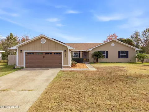 1805 Connecticut Ave, Lynn Haven, FL 32444