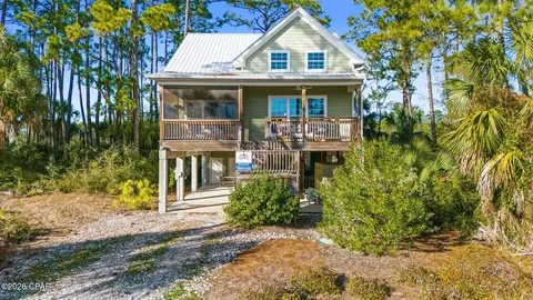 129 Cottage Ln, Port St Joe, FL 32456