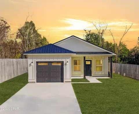150 Bayou Ave, Panama City, FL 32401