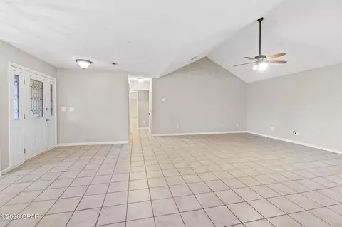 Living - 536 Carr Rd, Chipley, FL 32428 photo 2 of 2