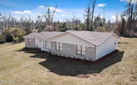 4343 Angela Dr, Marianna, FL 32446