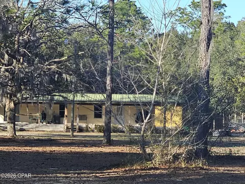 2506 Dumajack Rd, Chipley, FL 32428