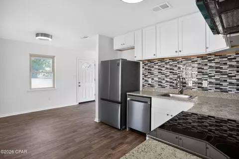 1101 W Jordan St, Pensacola, FL 32501