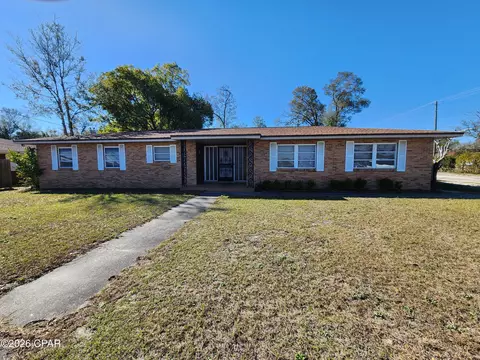 1023 Bay Ave, Panama City, FL 32401