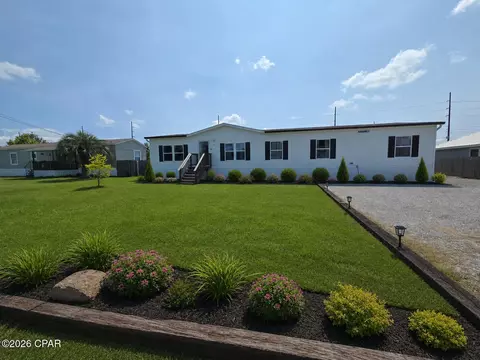 134 N Larry Dr, Panama City, FL 32404