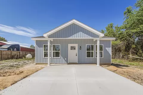 7521 Walker Dr, Panama City, FL 32404