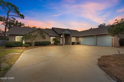 2808 Longleaf Rd, Panama City, FL 32405