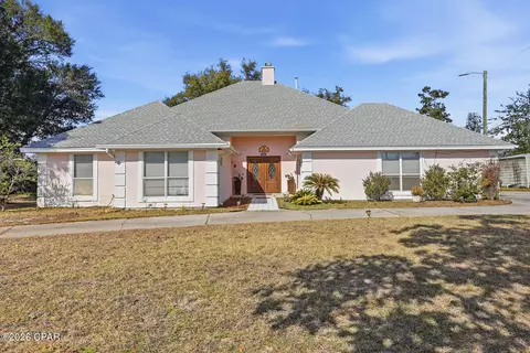 2400 Bayview Ave, Panama City, FL 32405