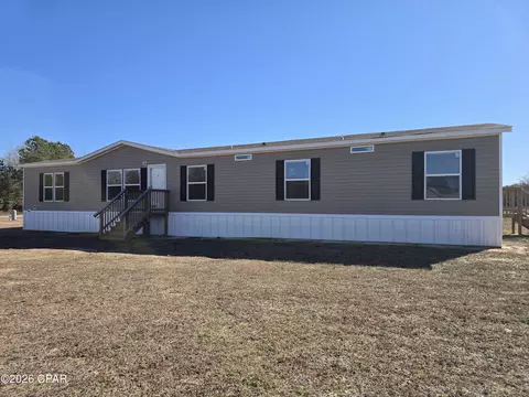4419 Russ Rd, Cottondale, FL 32431