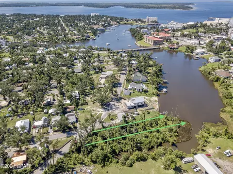 507 Massalina Dr, Panama City, FL 32401