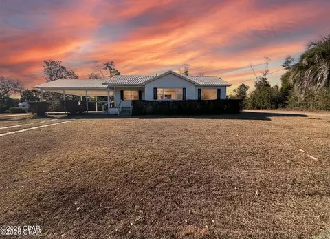 4327 8th Ave, Marianna, FL 32446