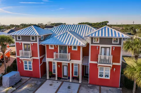 100 Downing St #10, Panama City Beach, FL 32413