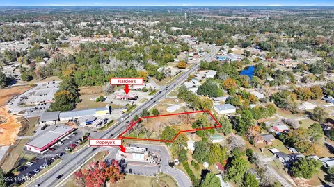 1217 Main St, Chipley, FL 32428