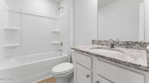 Bath - 2072 Apollo Dr, Chipley, FL 32428 photo 3 of 3