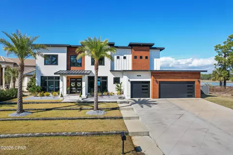 2400 Coral Dr, Lynn Haven, FL 32444