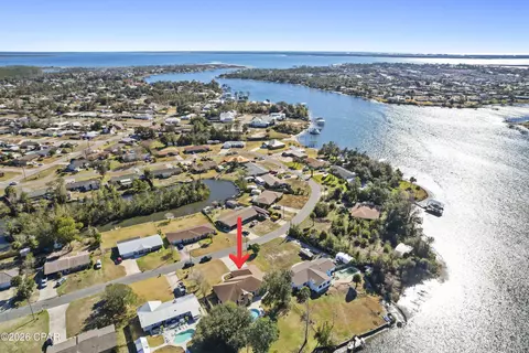 7027 Yellow Bluff Rd, Panama City, FL 32404
