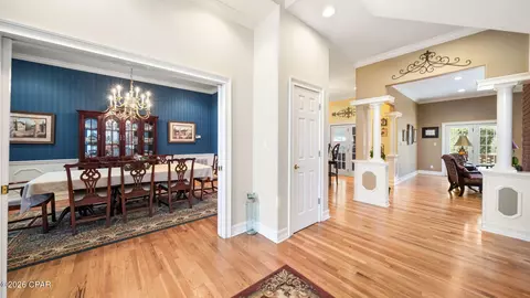 Entry Way - 21748 N State Road 71, Altha, FL 32421 photo 2 of 9