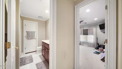Entry Way - 21748 N State Road 71, Altha, FL 32421 photo 8 of 9