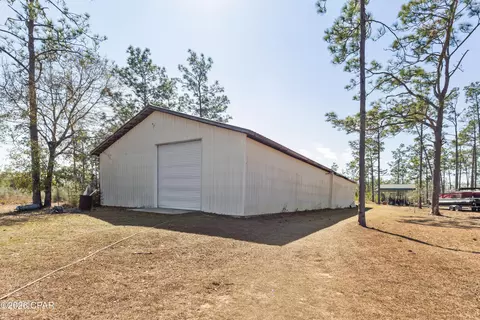 25961 NW Walter Potts Rd, Fountain, FL 32438