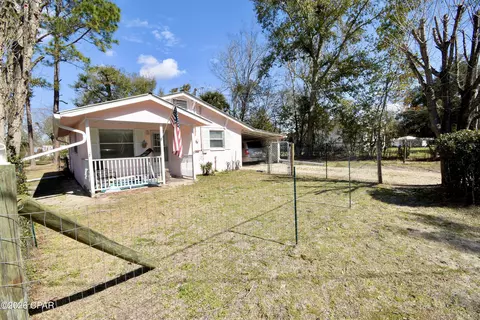 2614 North St, Cottondale, FL 32431