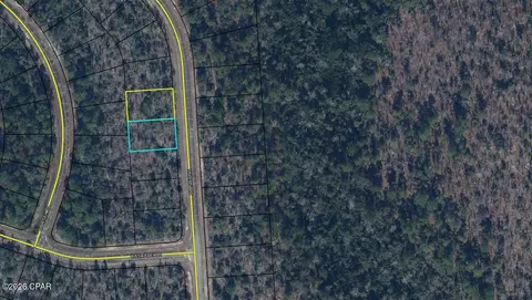 17 18 Huron Dr, Chipley, FL 32428