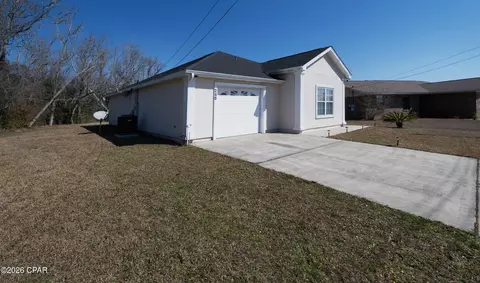245 Hannover Cir, Panama City, FL 32404