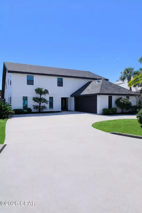 2005 N Harbour Dr, Lynn Haven, FL 32444