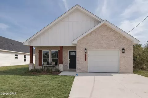 718 School Ave, Panama City, FL 32401