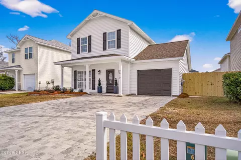 2610 Laurel Dr, Panama City, FL 32404