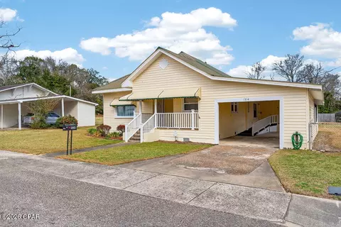 1314 Coggin Ave, Chipley, FL 32428
