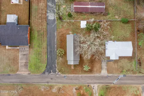 View/Area - 794 2nd St, Chipley, FL 32428 photo 2 of 9