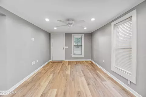 Living - 794 2nd St, Chipley, FL 32428 photo 1 of 1
