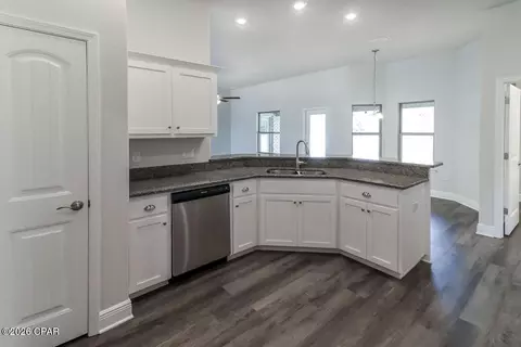 4514 Lovegrass Ln, Panama City, FL 32409